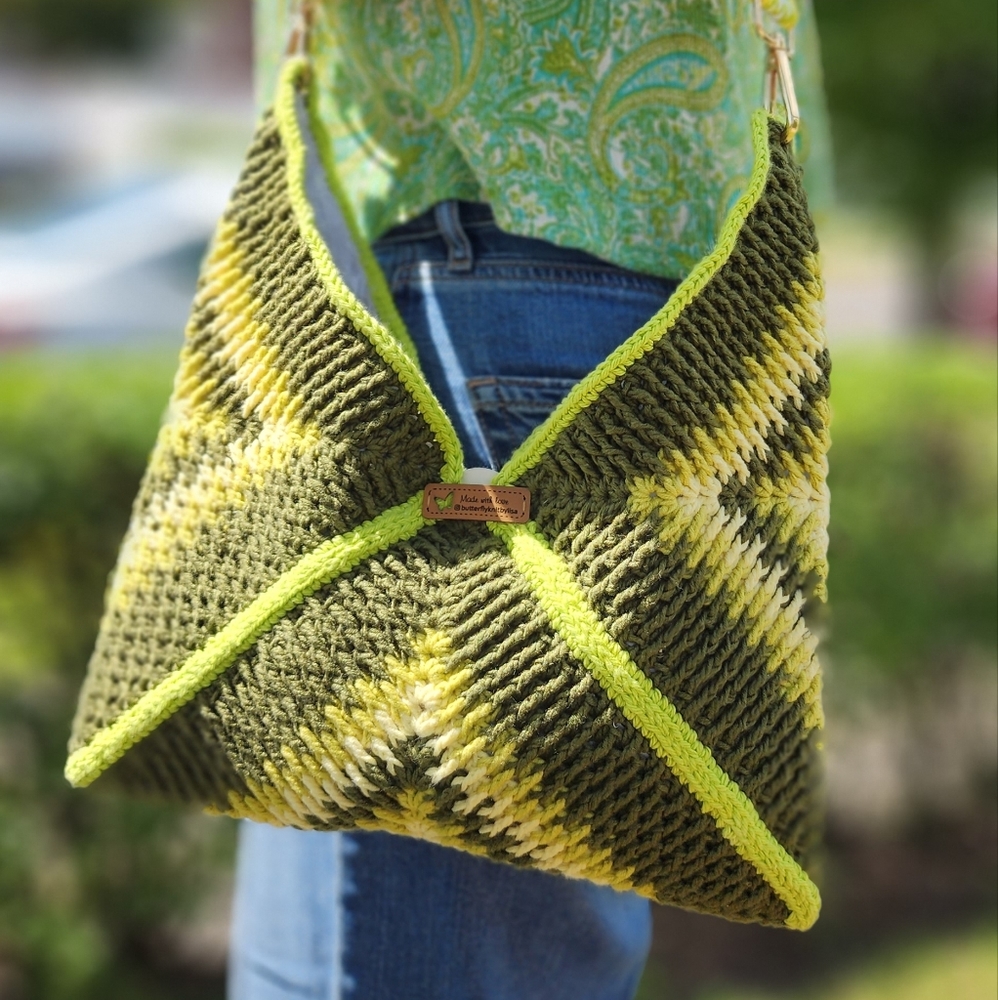 By Butterfly Knit By Lisa, green mixed colors